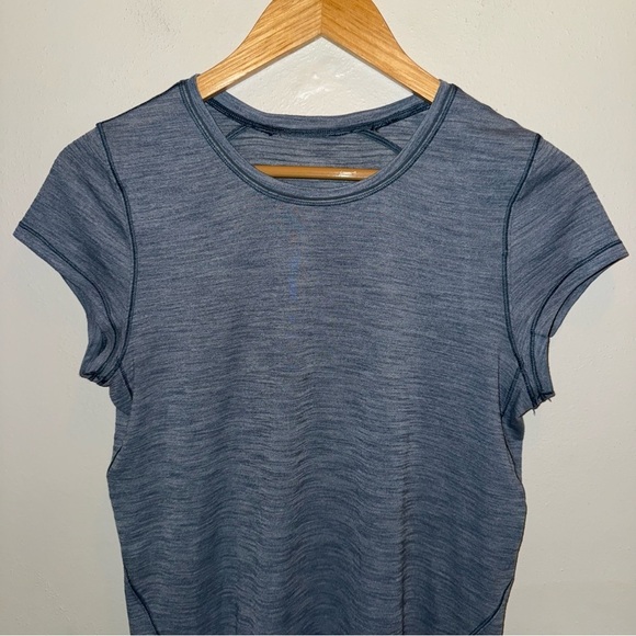 Lululemon Another Mile Short Sleeve T-shirt Women’s Size 6 - Picture 2 of 9